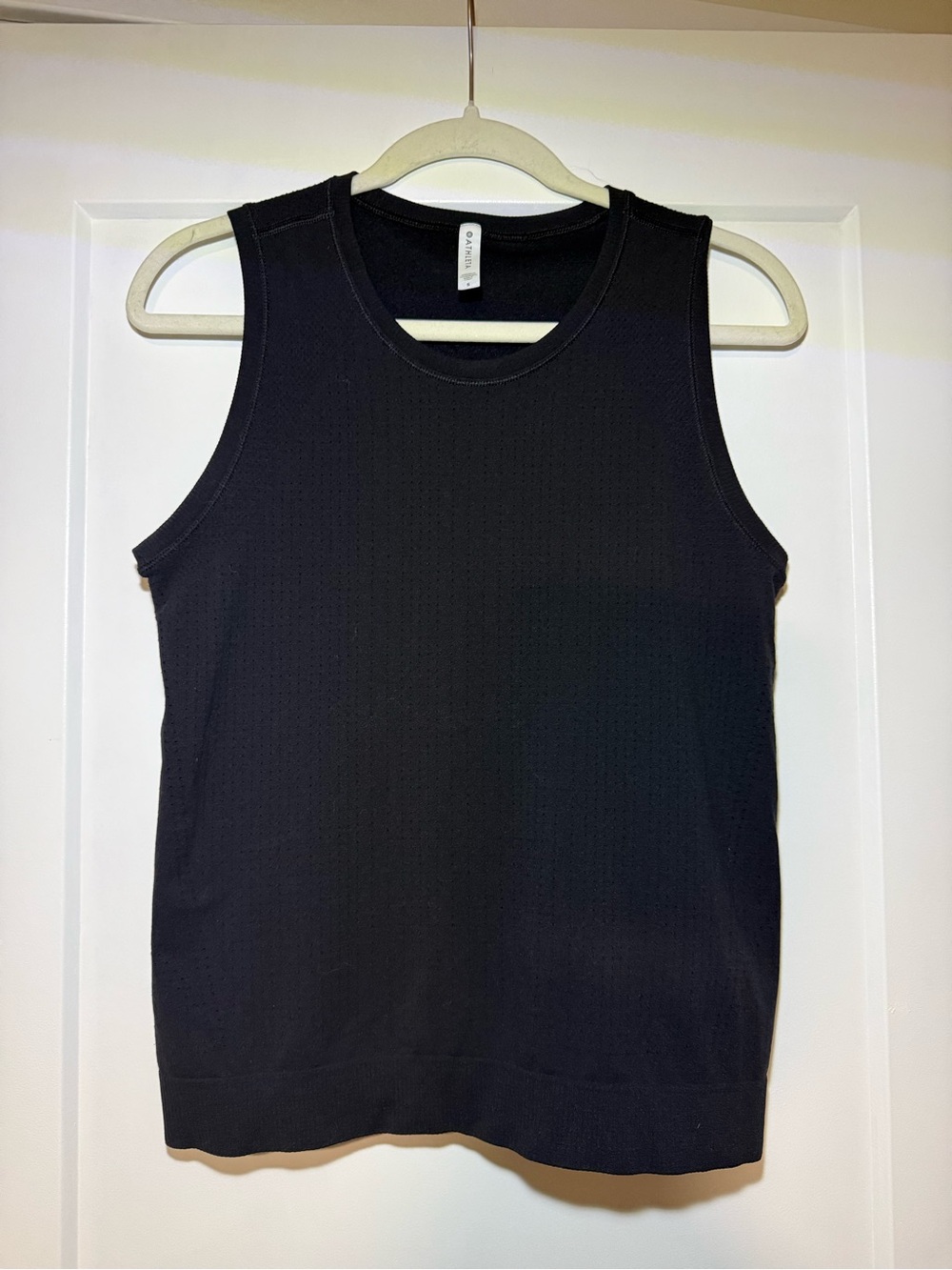 Athleta Black Ribbed Sleeveless Tank Top